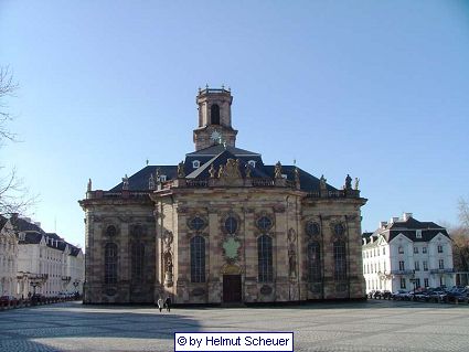 Ludwigskirche Saarbruecken bei Tag